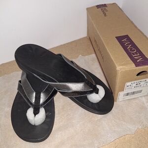 MEGNYA Women's Black Sandals